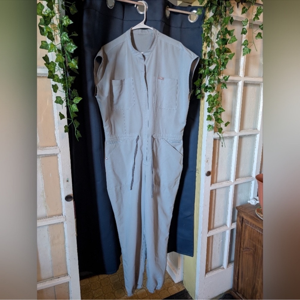 Figs Rafael Jumpsuit - Picture 3 of 4